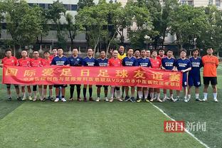 欢迎彭鹏加盟深圳新鹏城足球俱乐部，将身披13号球衣